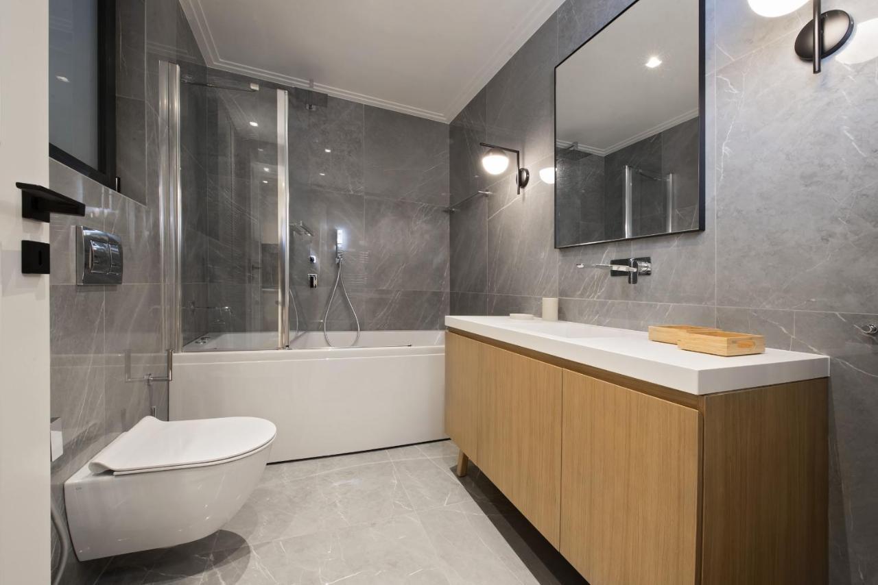 Chic Central Athens Apartment At Mavilli Sq. المظهر الخارجي الصورة