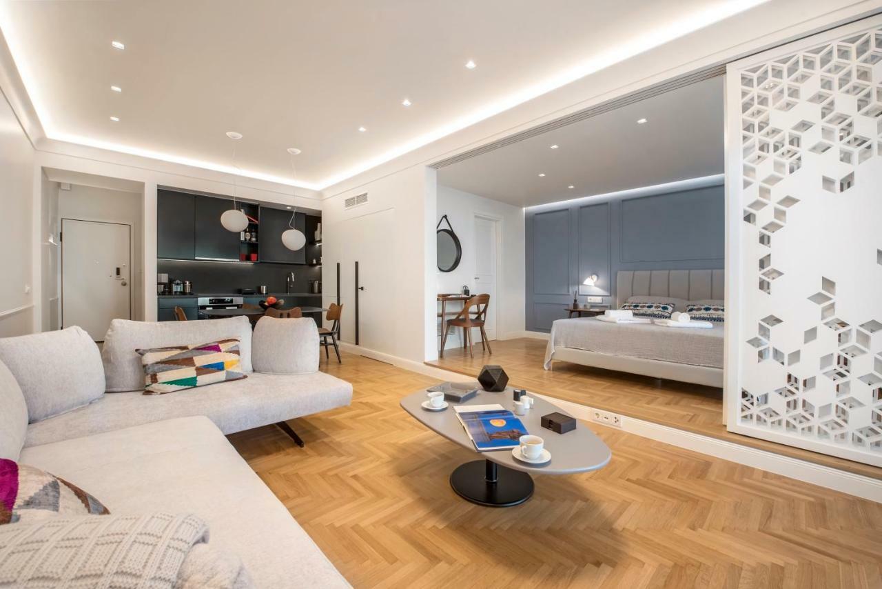 Chic Central Athens Apartment At Mavilli Sq. المظهر الخارجي الصورة